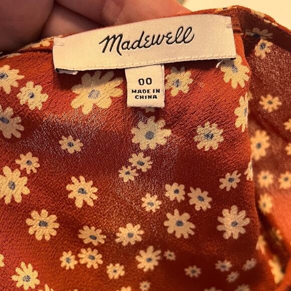 Madewell Wrap Front Romper in Daisy Field 00 - Picture 7 of 9